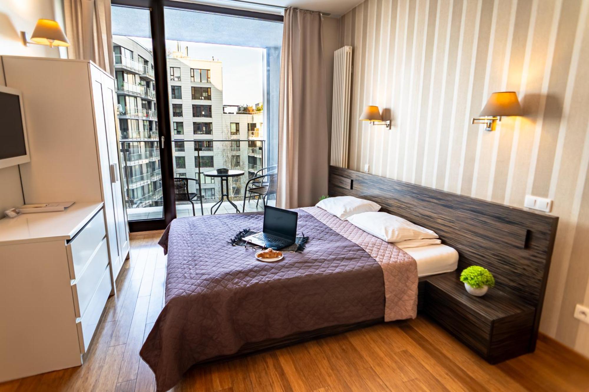 Triton Apartments Varsóvia Exterior foto